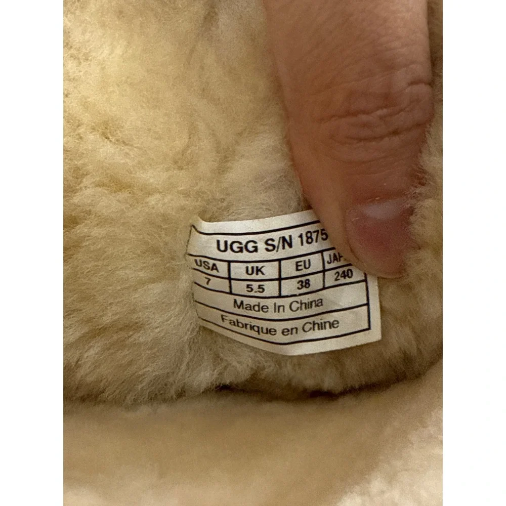 UGG Womens Australia Sheepskin Cuff Boots Sand/Natural Womens 7